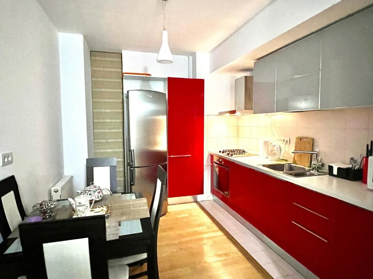 בוקרשט Herastrau Park Apartment רומניה