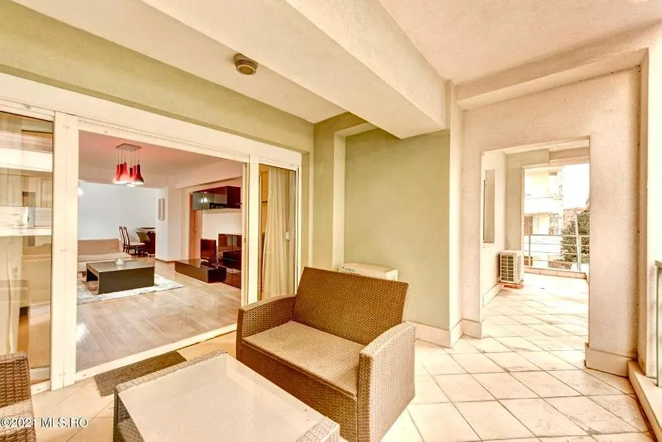 בוקרשט Herastrau Park Apartment