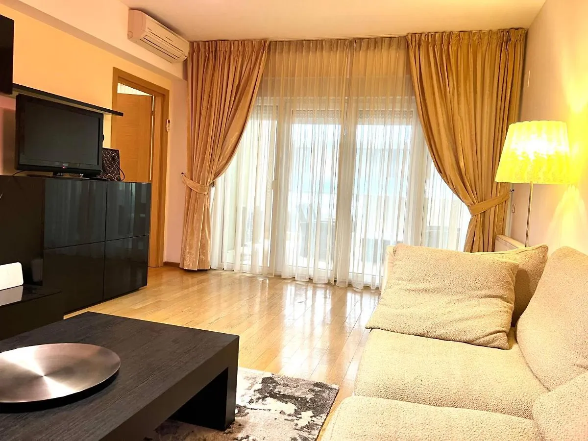 Herastrau Park Apartment Bucharest